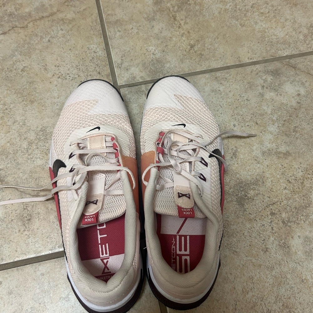 Nike Womens W Metcon 7 - Size 10 US - LIGHT SOFT PINK/MTLC MAHOGANY - Picture 3 of 6